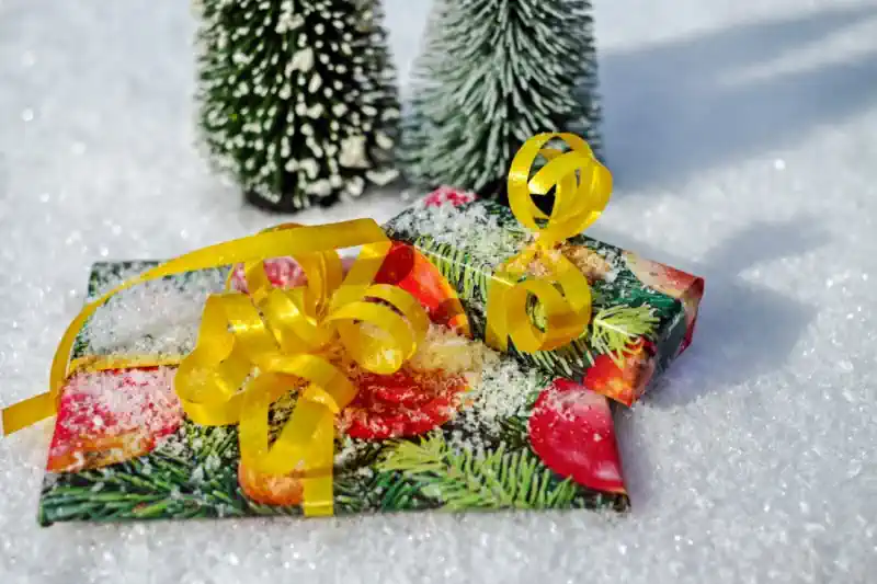 Iepakojuma druka Ziemassvētku dāvanass