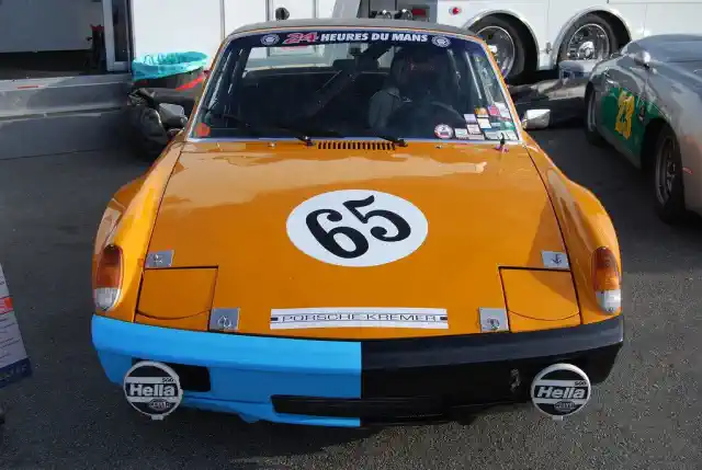 Porsche ar numura zīmi