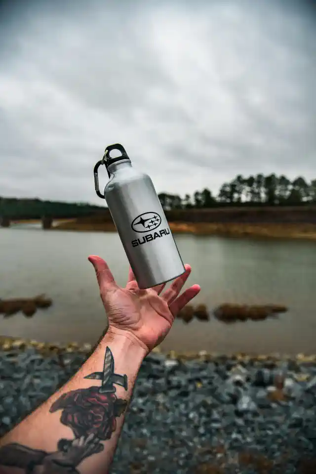 Personalizēts termoss ar subaru logo