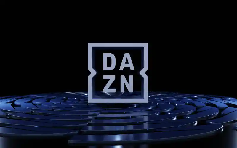 Logo dizaina izstrāde - kvadrāts ar četriem burtiem